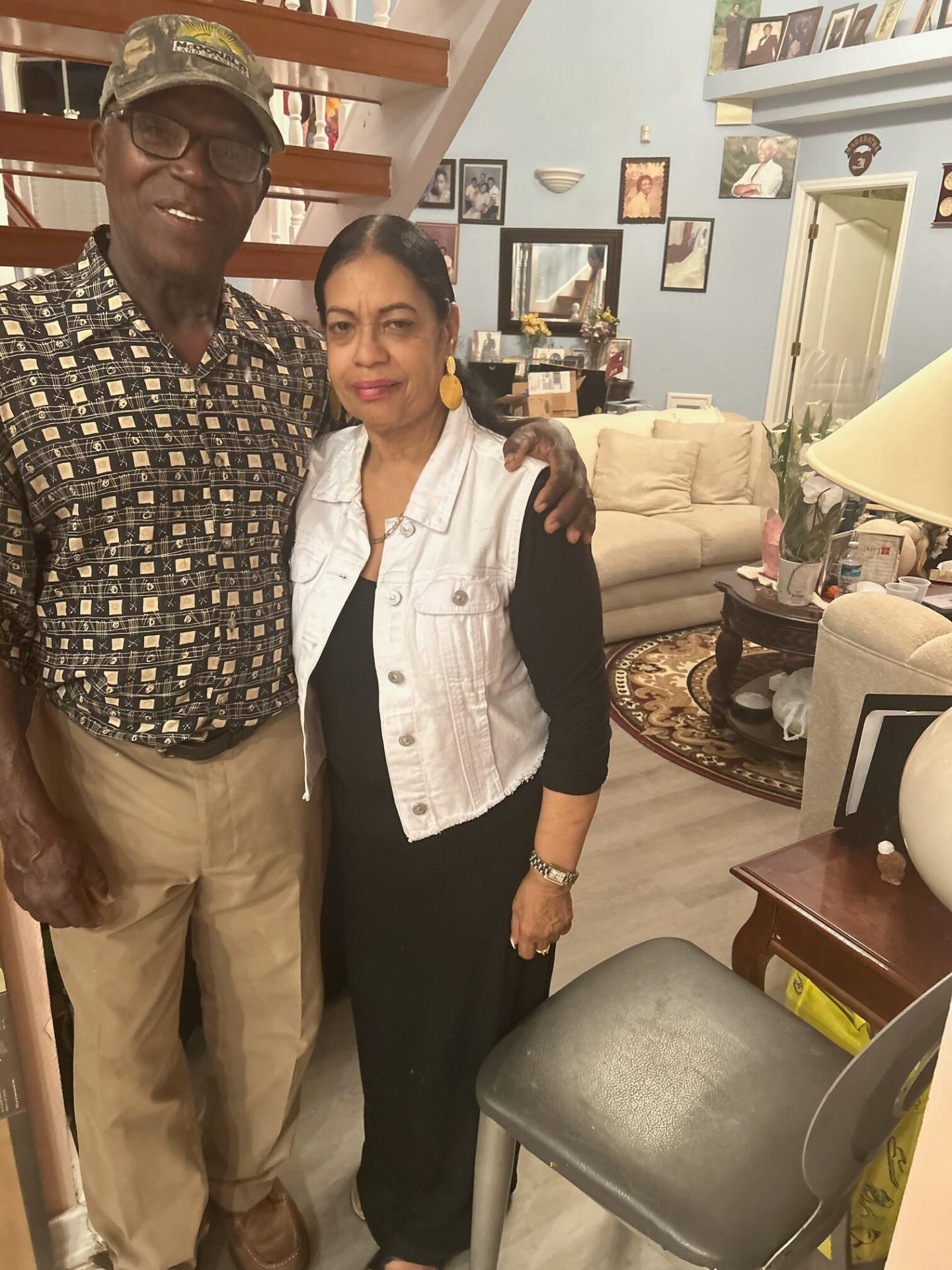 An elder and a Banatty caregiver during a home visit
